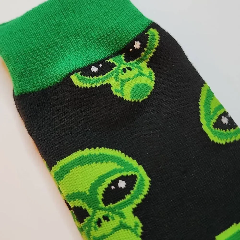 Cansok Black and Green Alien Socks Adult Size